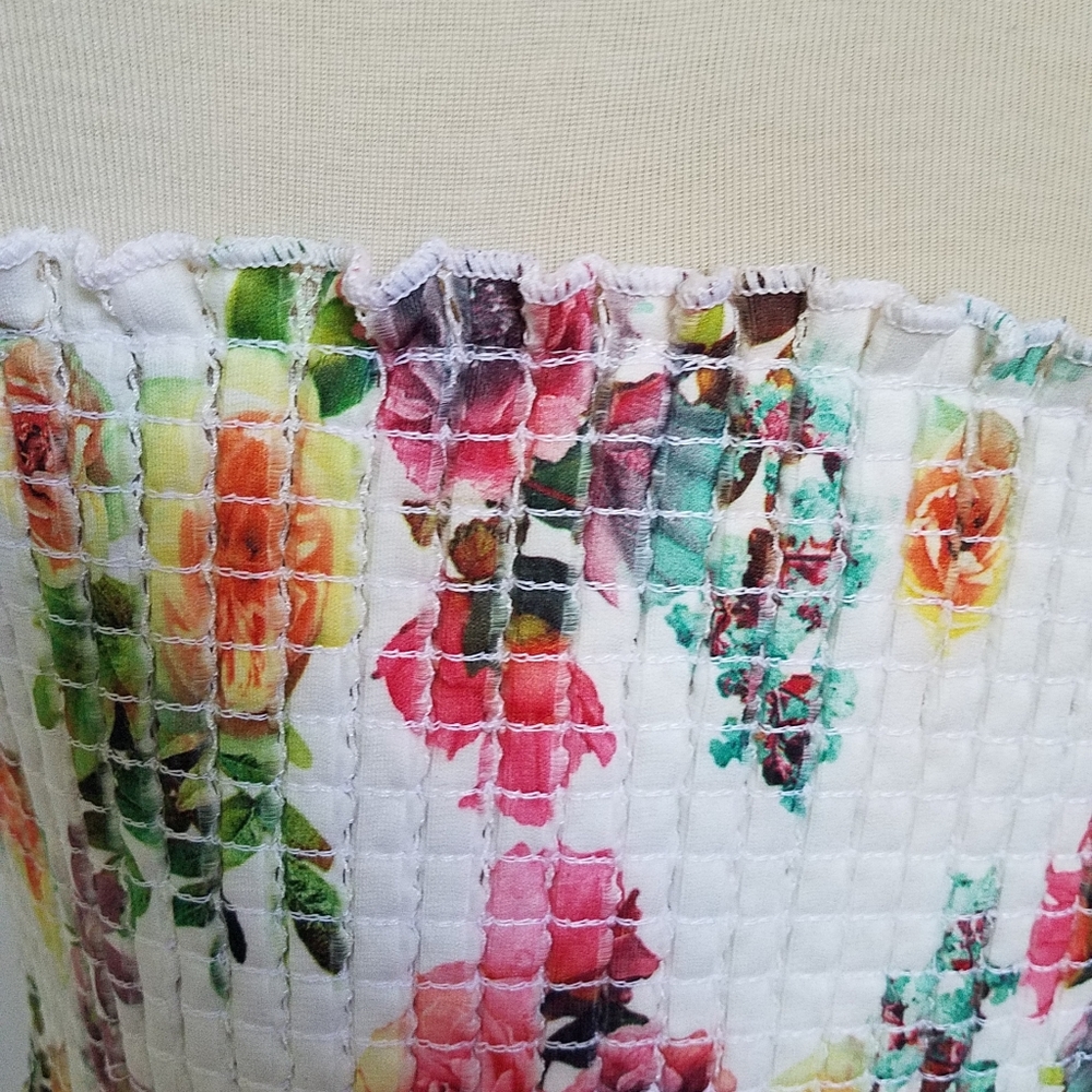 White Floral Print Crop Top - Picture 7 of 7